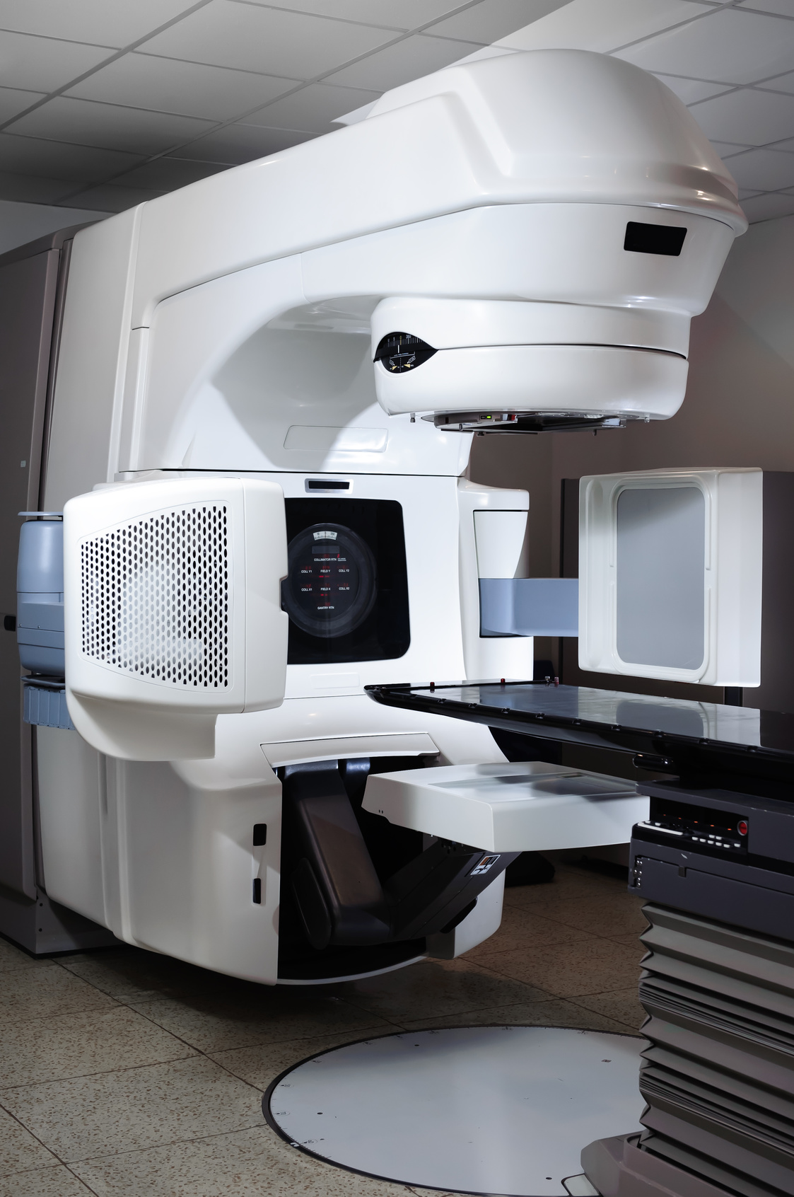 Linear Accelerator At Hospital Maxim Cursos